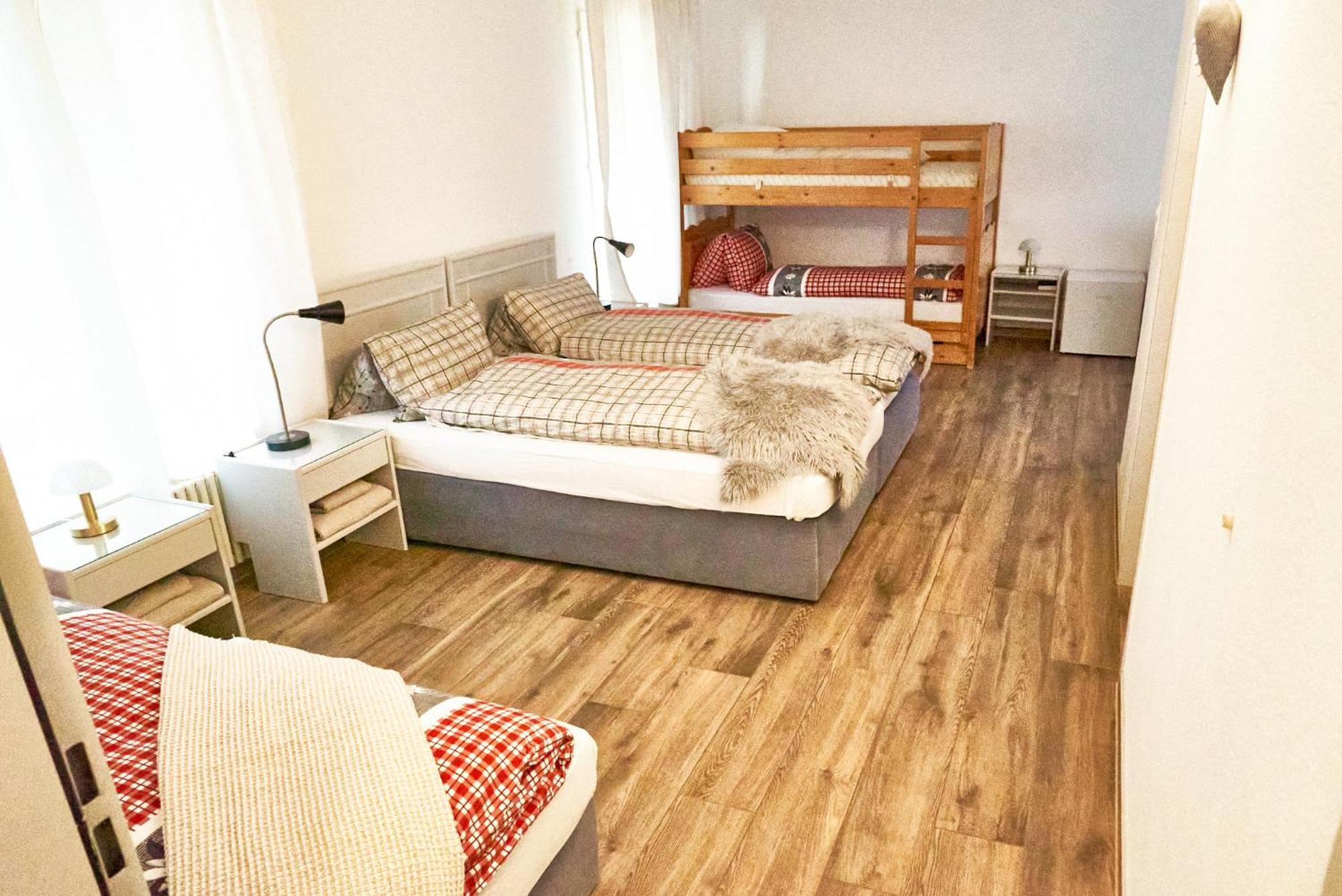 Family Room By Interlaken Parking Därligen Екстериор снимка